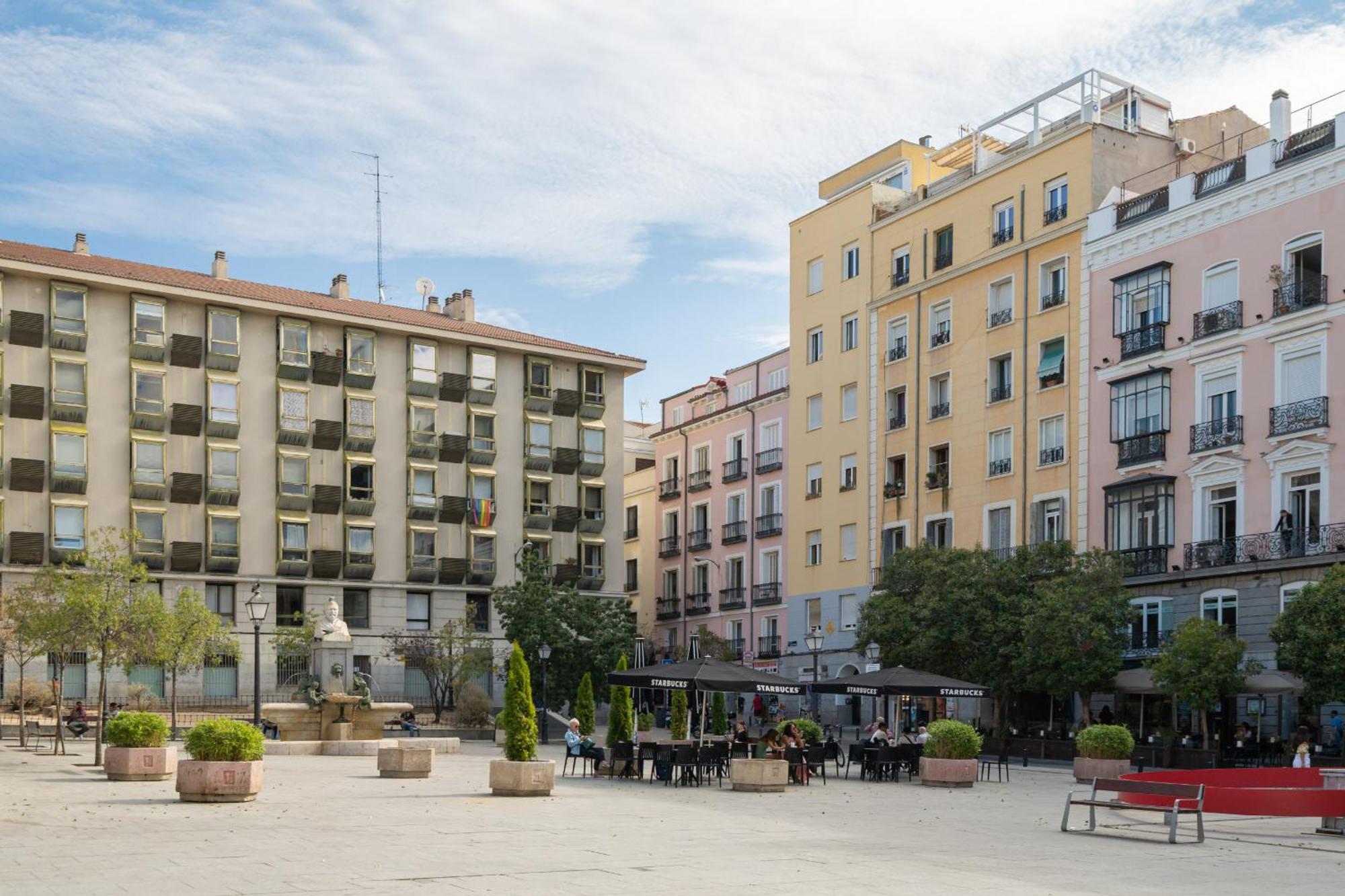 Apartamento Reformado En La Gran Via Alquiler Temporal Madrid Exterior foto